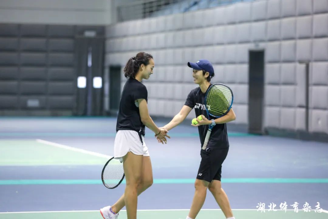 皮与边线资 皮与边线资